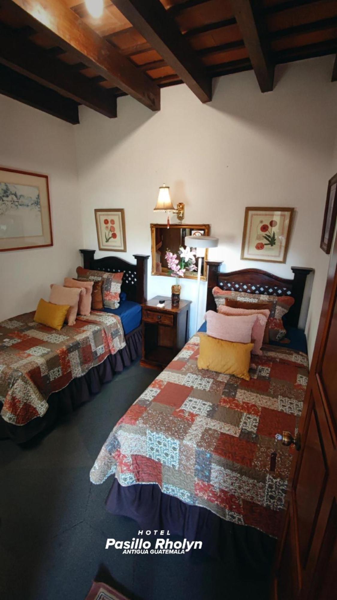 Hotel Rholyn Pura Vida !! Antigua Exteriér fotografie