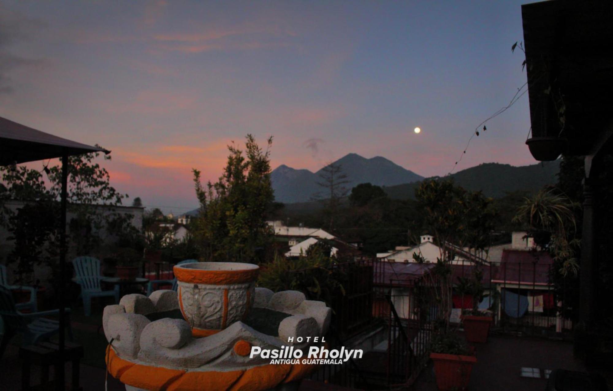 Hotel Rholyn Pura Vida !! Antigua Exteriér fotografie